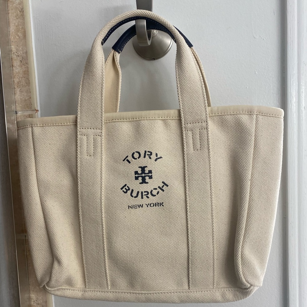 NWT-Tory Burch canvas tote